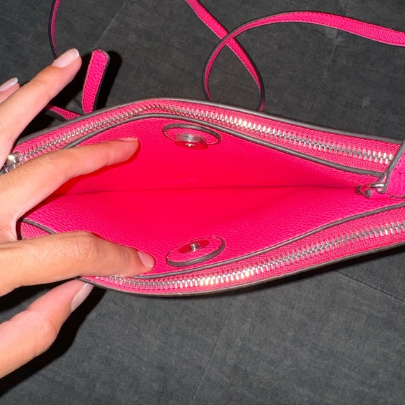 Two zipper pouches with magnetic button between , medium sized Guess clutch. - Picture 3 of 5